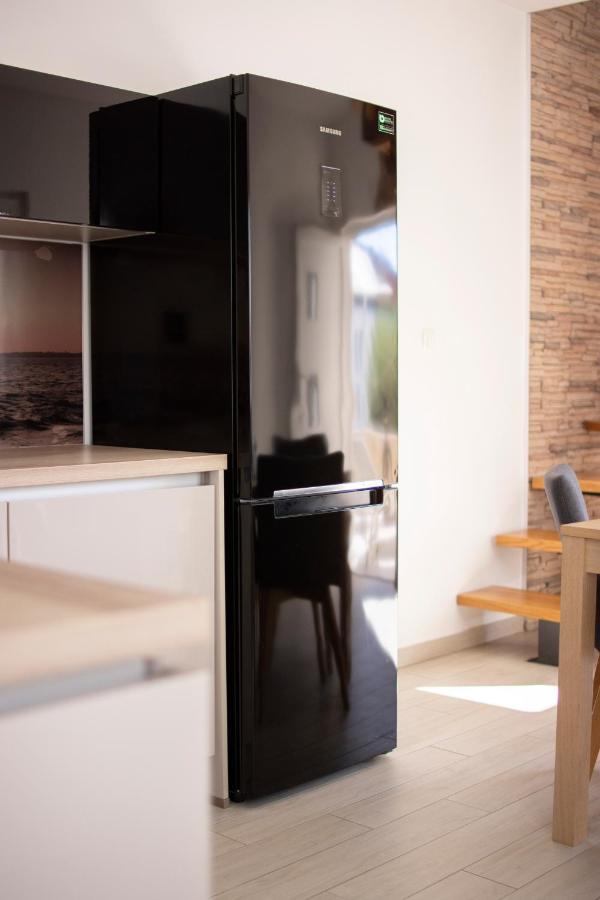 Holiday House By The Sea Vigo Zadar Exterior photo